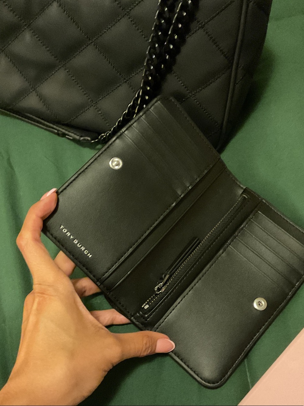 Tory Burch Black Quilted Flap Shoulder Bag with Matching Wallet - Picture 4 of 4